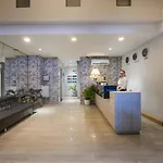 Khách sạn Mari By Connek
